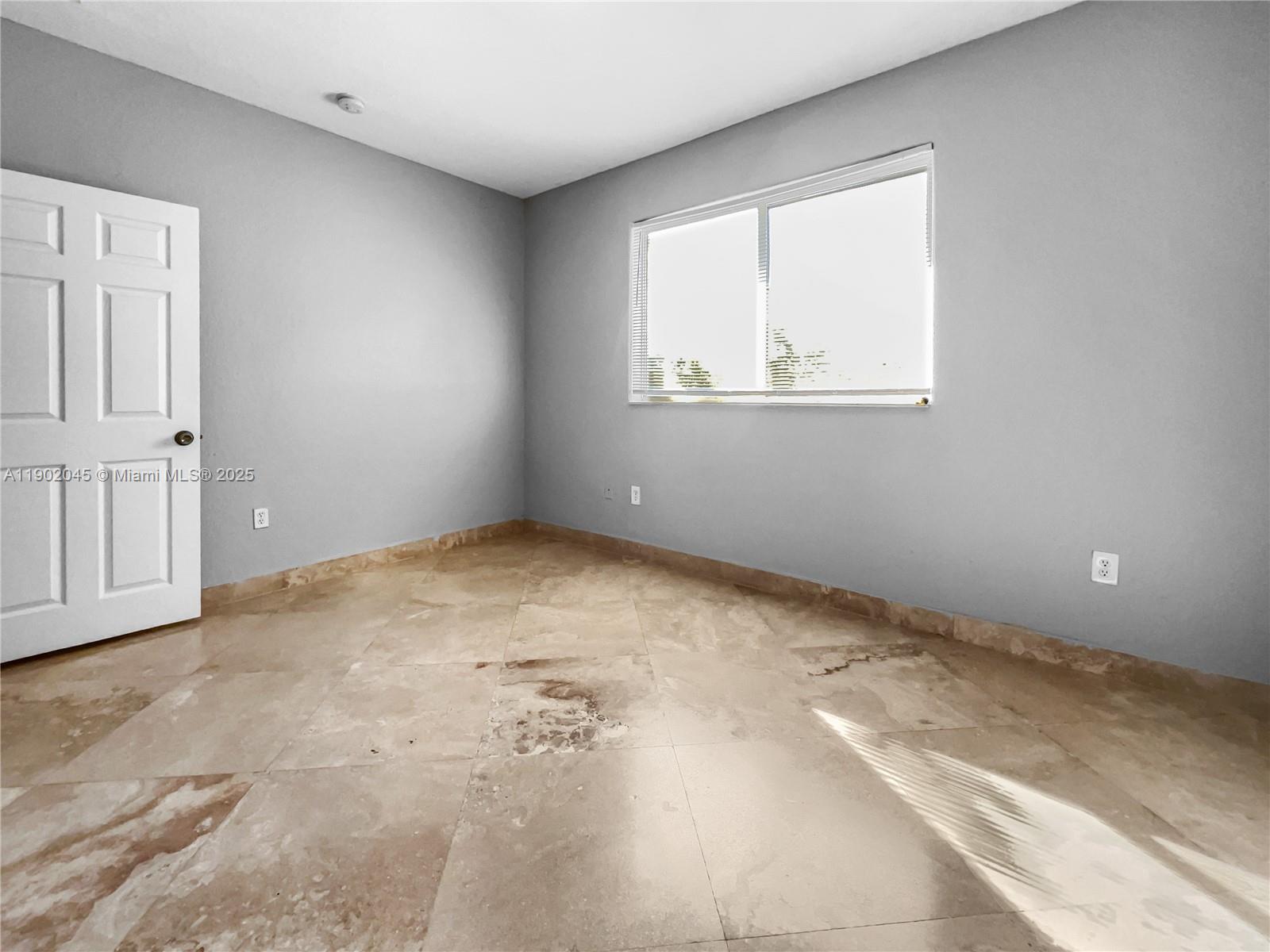 VILLAS AT THE RENAISSANCE - Residential Lease