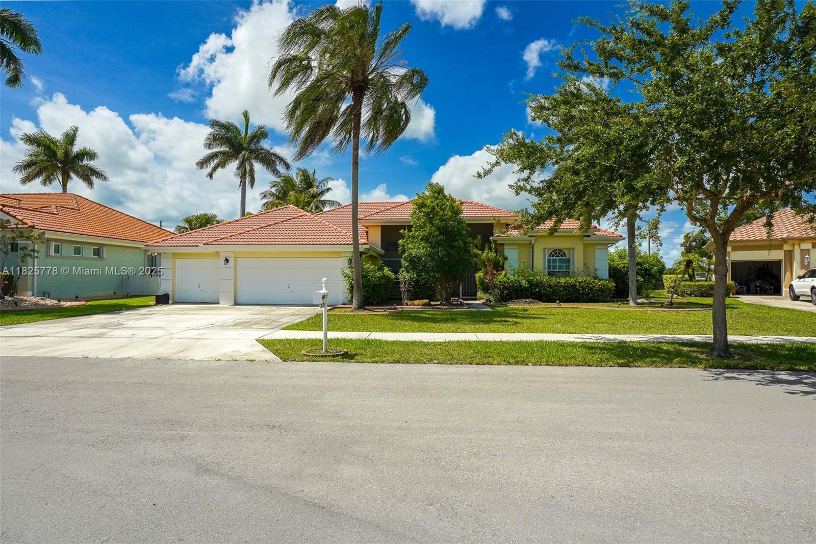 Priced to Sell! Welcome to this beautifully maintained 4-bedroom, 3-bath single-family home located in the gated Fairways at Keys Gate community. Sitting on an oversized 11,000 sq ft lot with direct golf course views, this move-in-ready home features an open floor plan with spacious living areas, a screened-in patio, gym, and a private heated pool with spa—perfect for entertaining. Additional highlights include a 3-car garage, upgraded finishes, and a bright kitchen ideal for family living. Enjoy resort-style living in a secure, HOA-managed neighborhood just minutes from major highways, shopping, and dining.