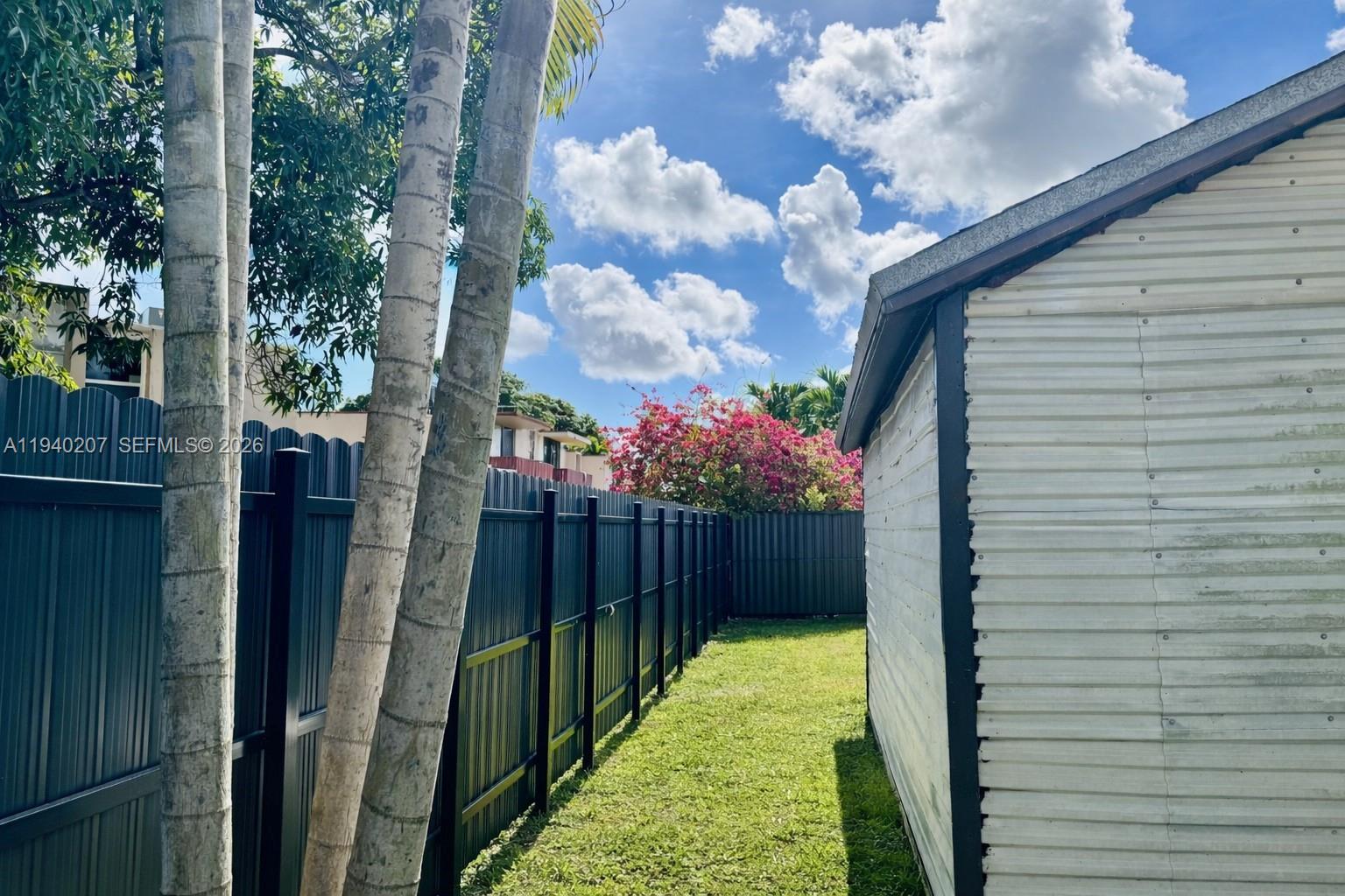 OAK PARK ESTATES SEC 1 - Residential