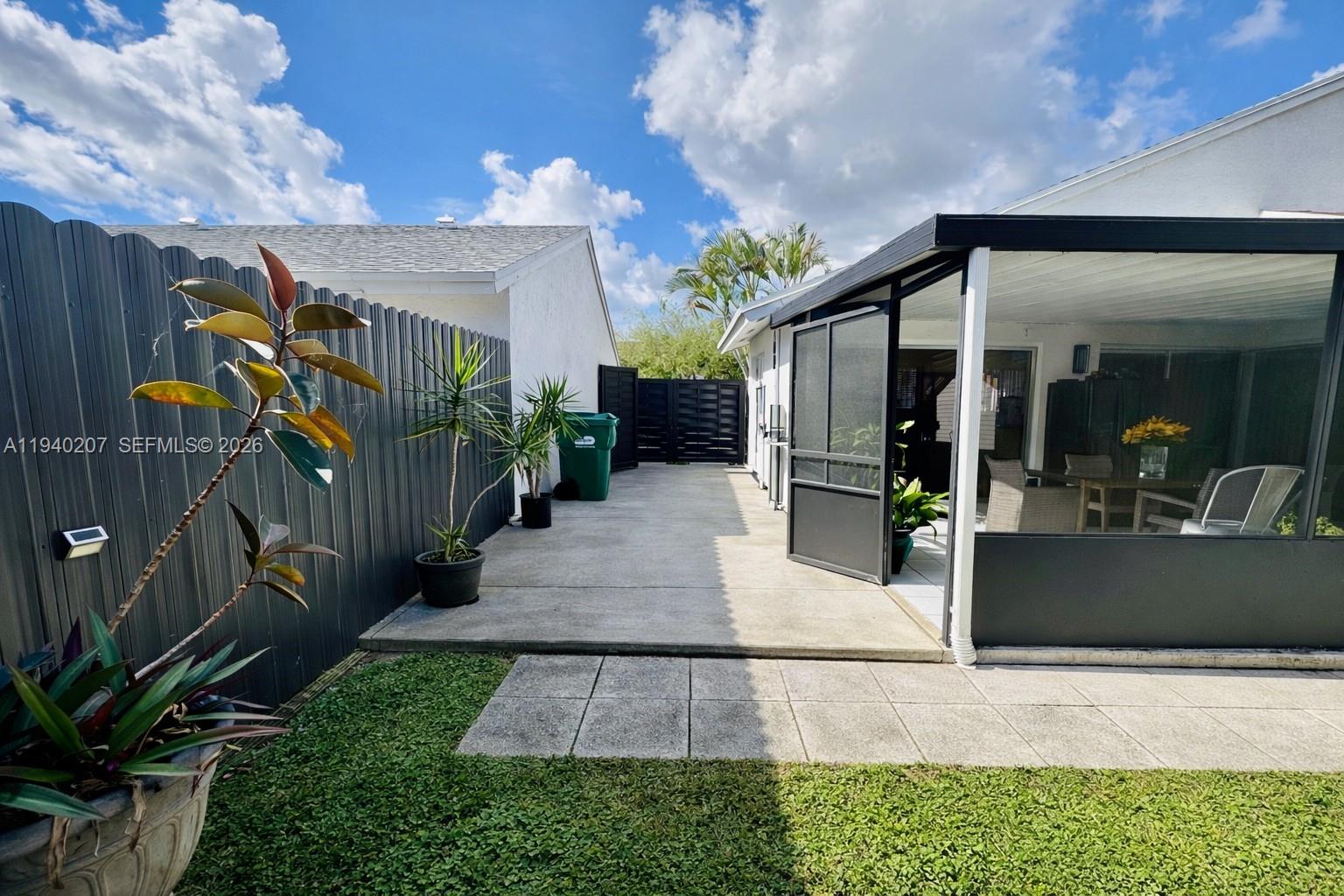 OAK PARK ESTATES SEC 1 - Residential