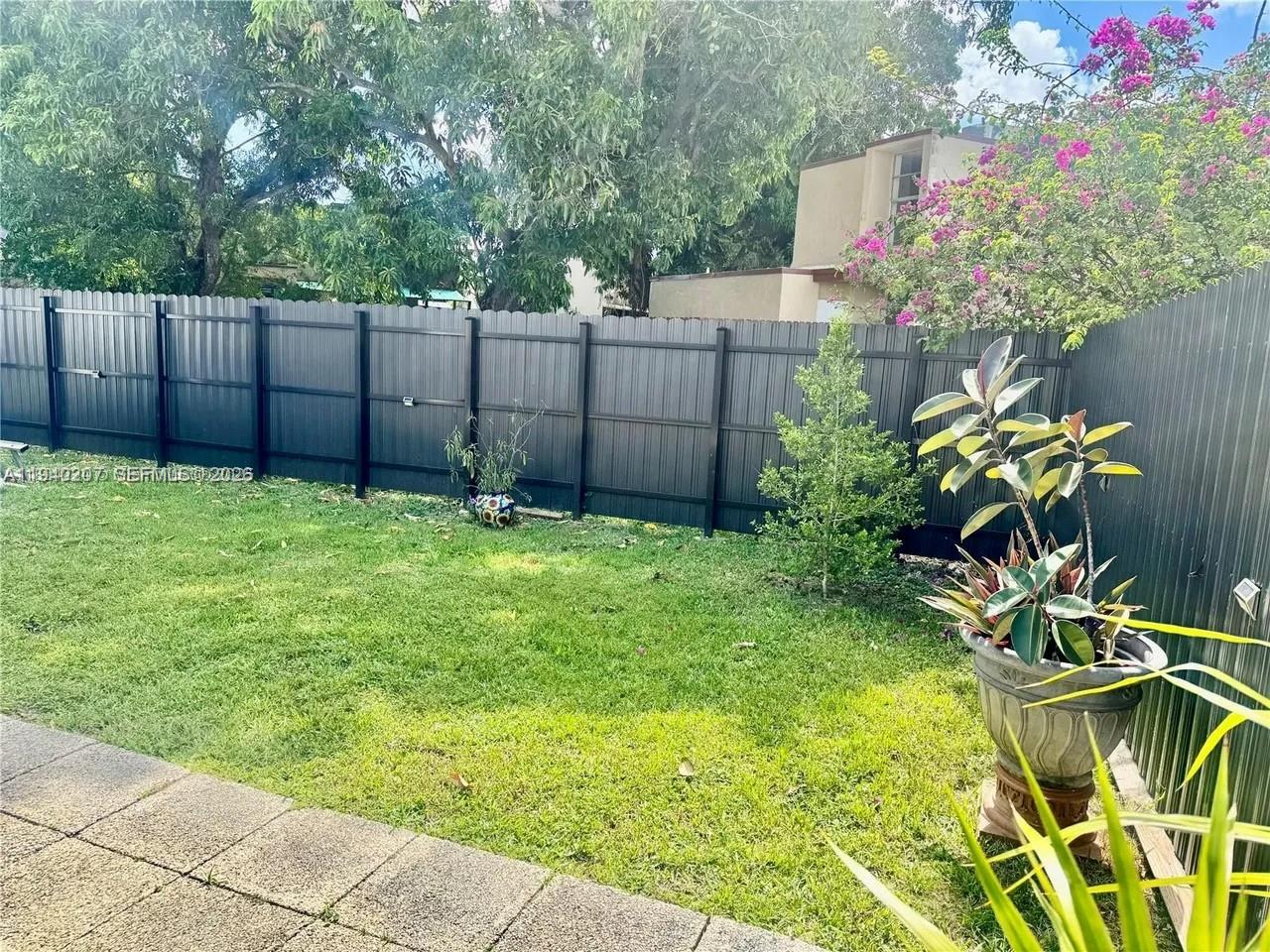 OAK PARK ESTATES SEC 1 - Residential