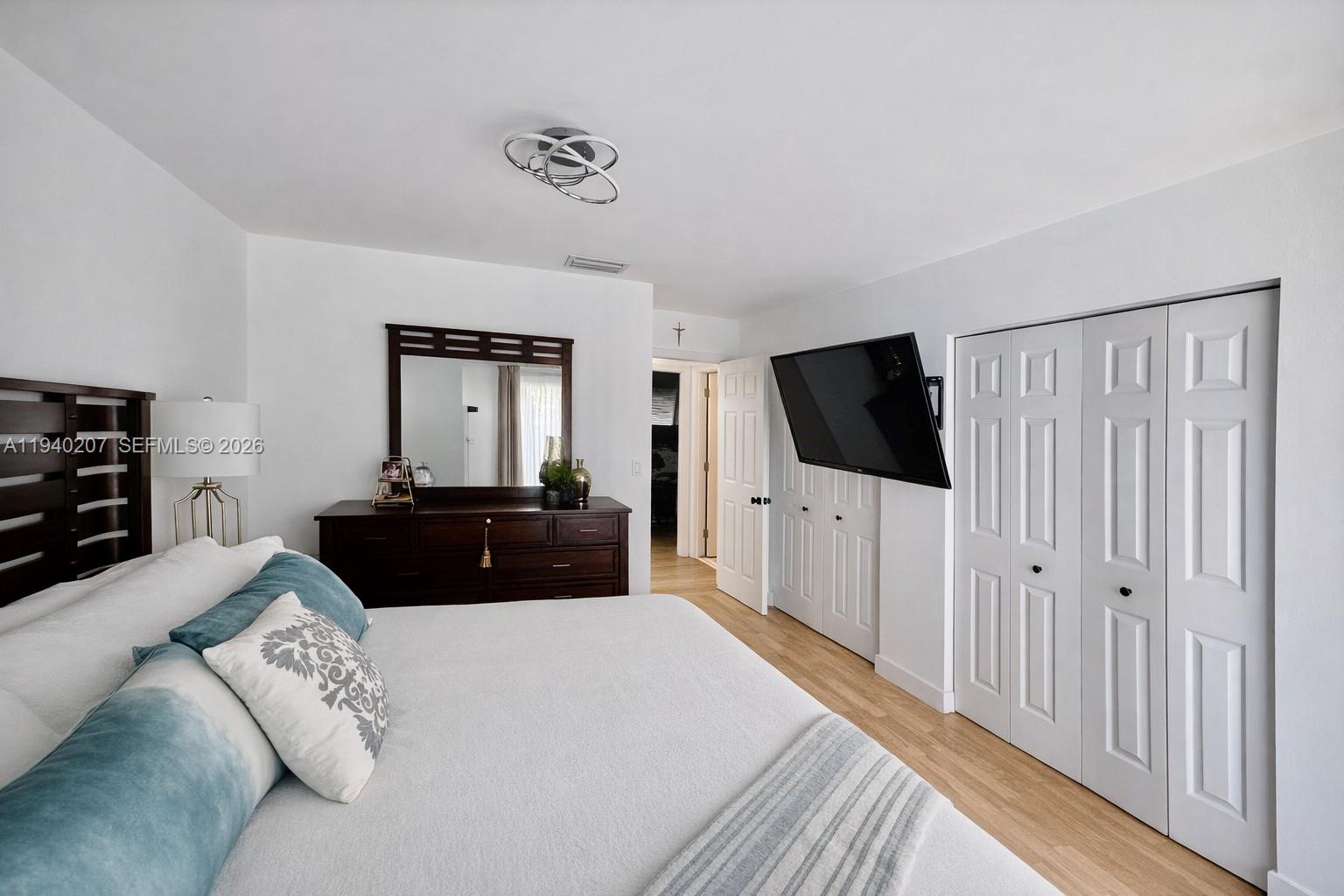 OAK PARK ESTATES SEC 1 - Residential