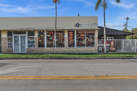 992 NE 167th St North Miami Beach FL 33162