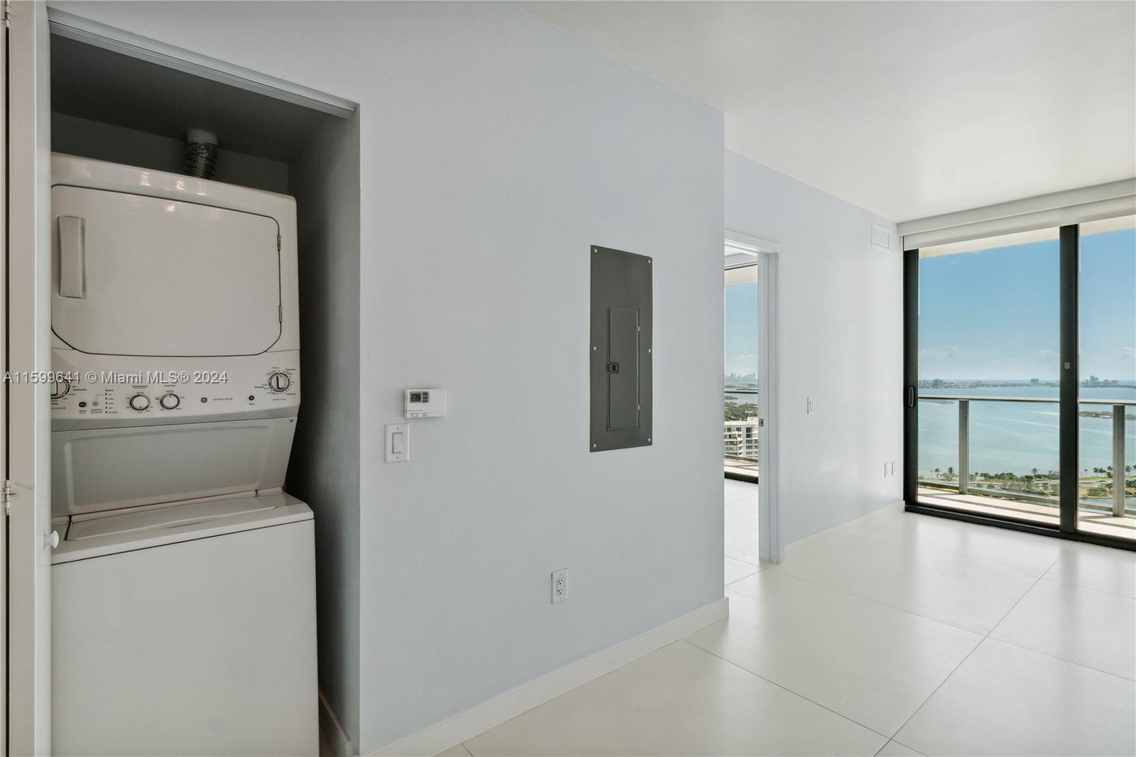 PARAISO BAYVIEWS CONDO - Residential Lease