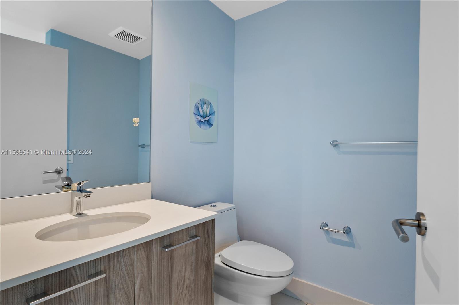 PARAISO BAYVIEWS CONDO - Residential Lease