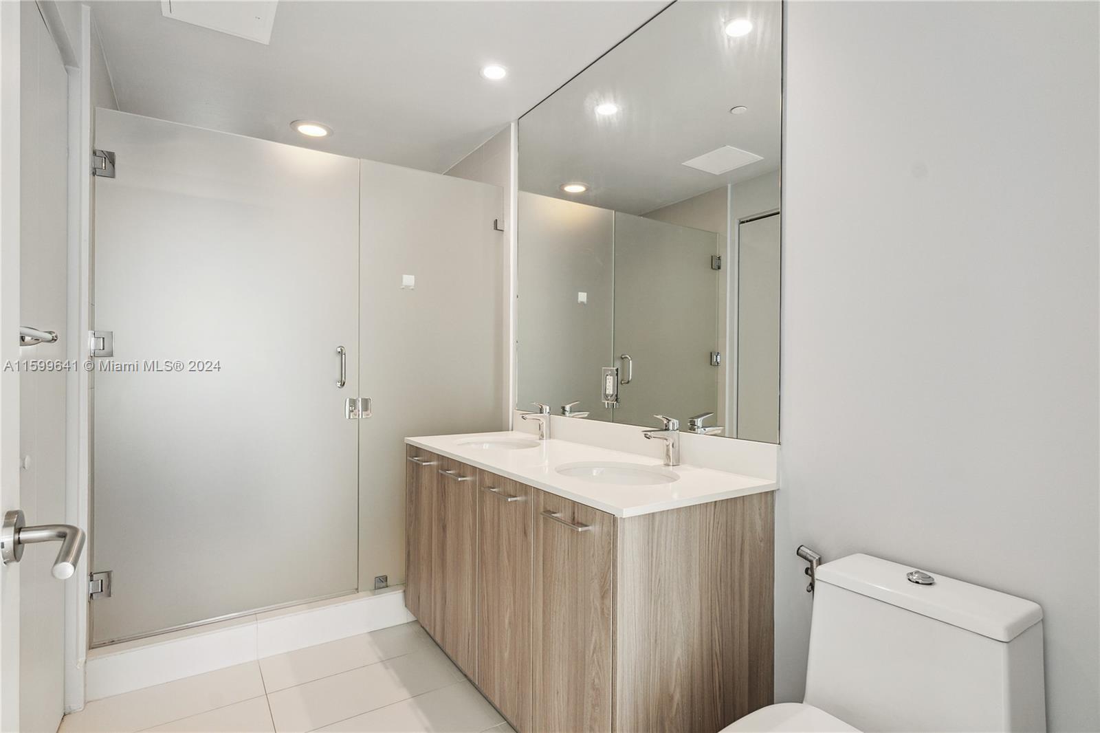 PARAISO BAYVIEWS CONDO - Residential Lease