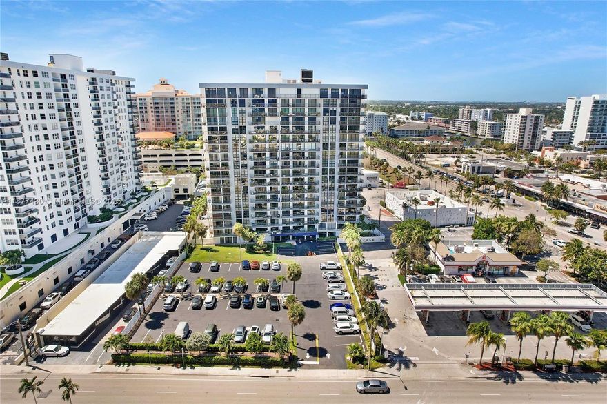 Spacious 3-bedroom, 2-bathroom condominium, perfectly situated in a highly sought-after building directly across from the ocean. Amazing location just steps from the beach. Amenities include a beautiful pool, 24/7 doorman, sauna, conference center, and direct beach access.  Walking distance to Fort Lauderdale’s premier dining and shopping.