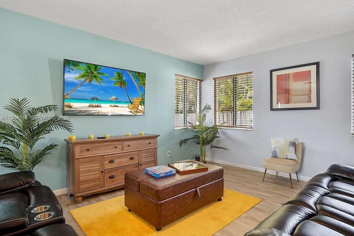 View photos, virtual tours, details... 316 NW 29th St