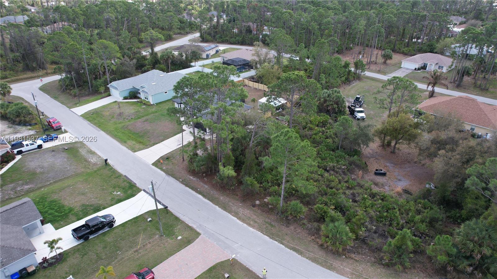 PORT CHARLOTTE SUB 33 - Land