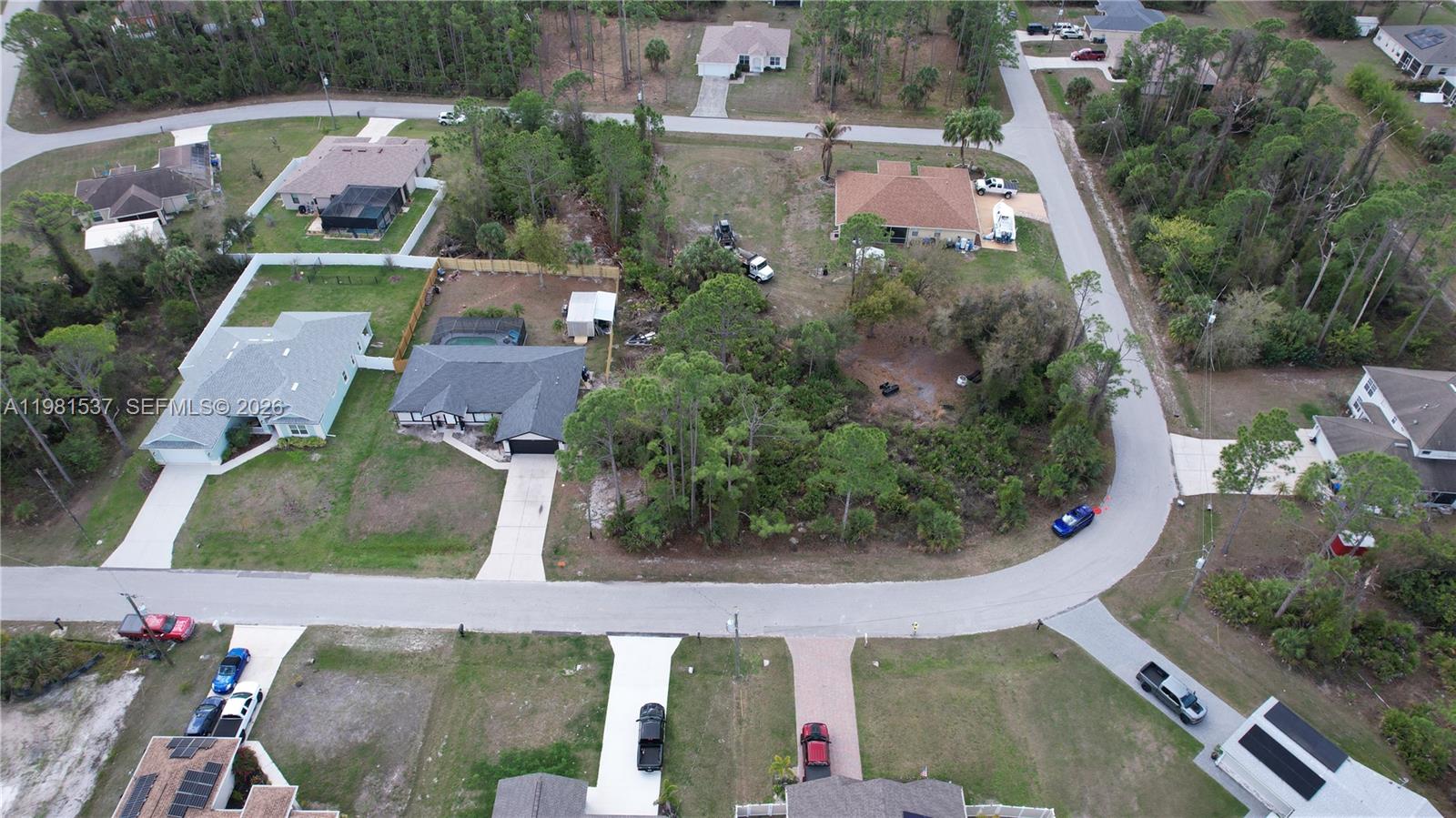 PORT CHARLOTTE SUB 33 - Land