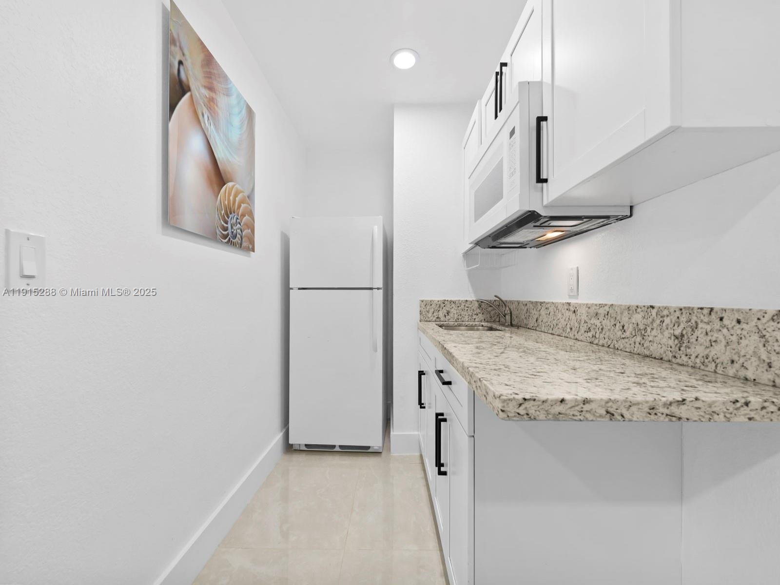 CUTLER RIDGE PINES - Residential Lease