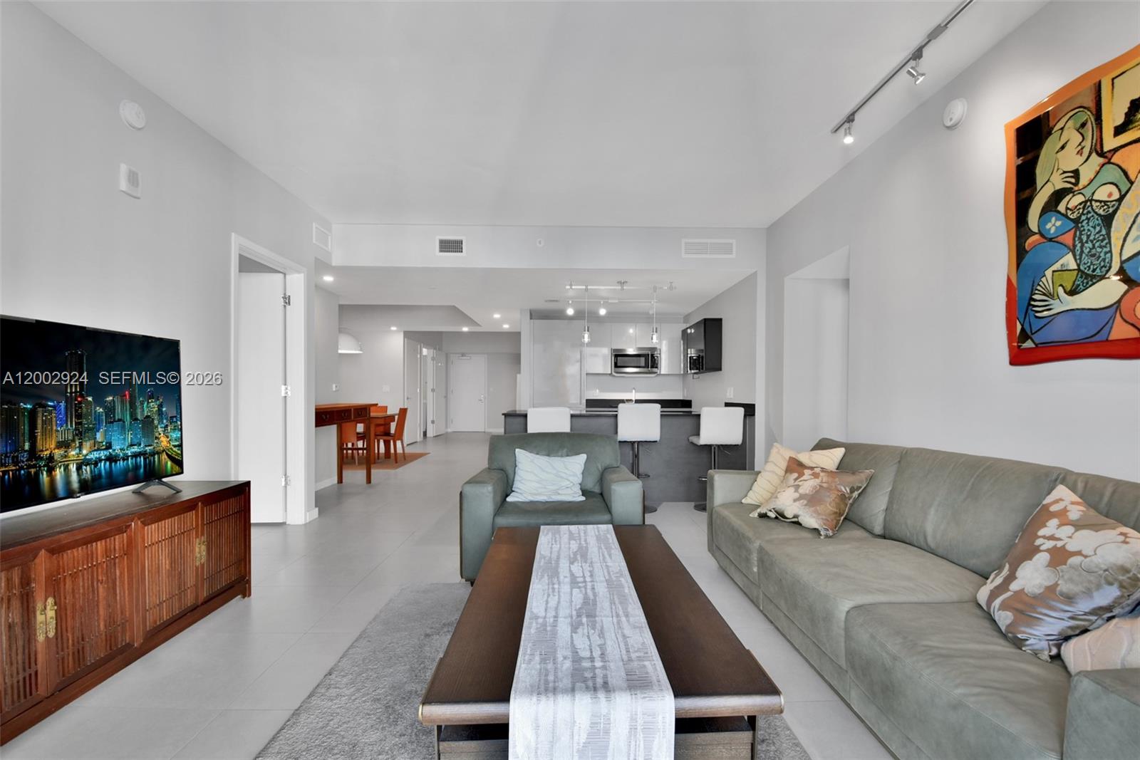 1010 BRICKELL CONDO - Residential Lease