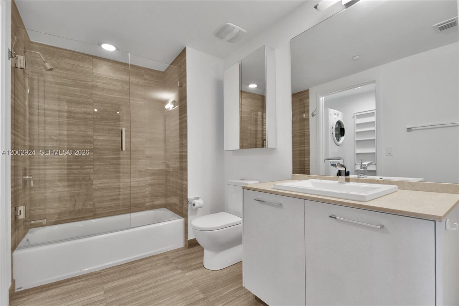 1010 BRICKELL CONDO - Residential Lease