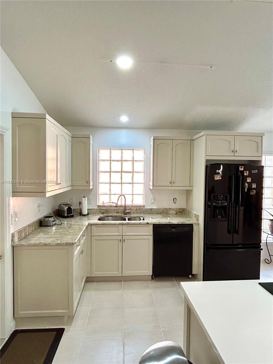 WOODBINE PAR A - Residential