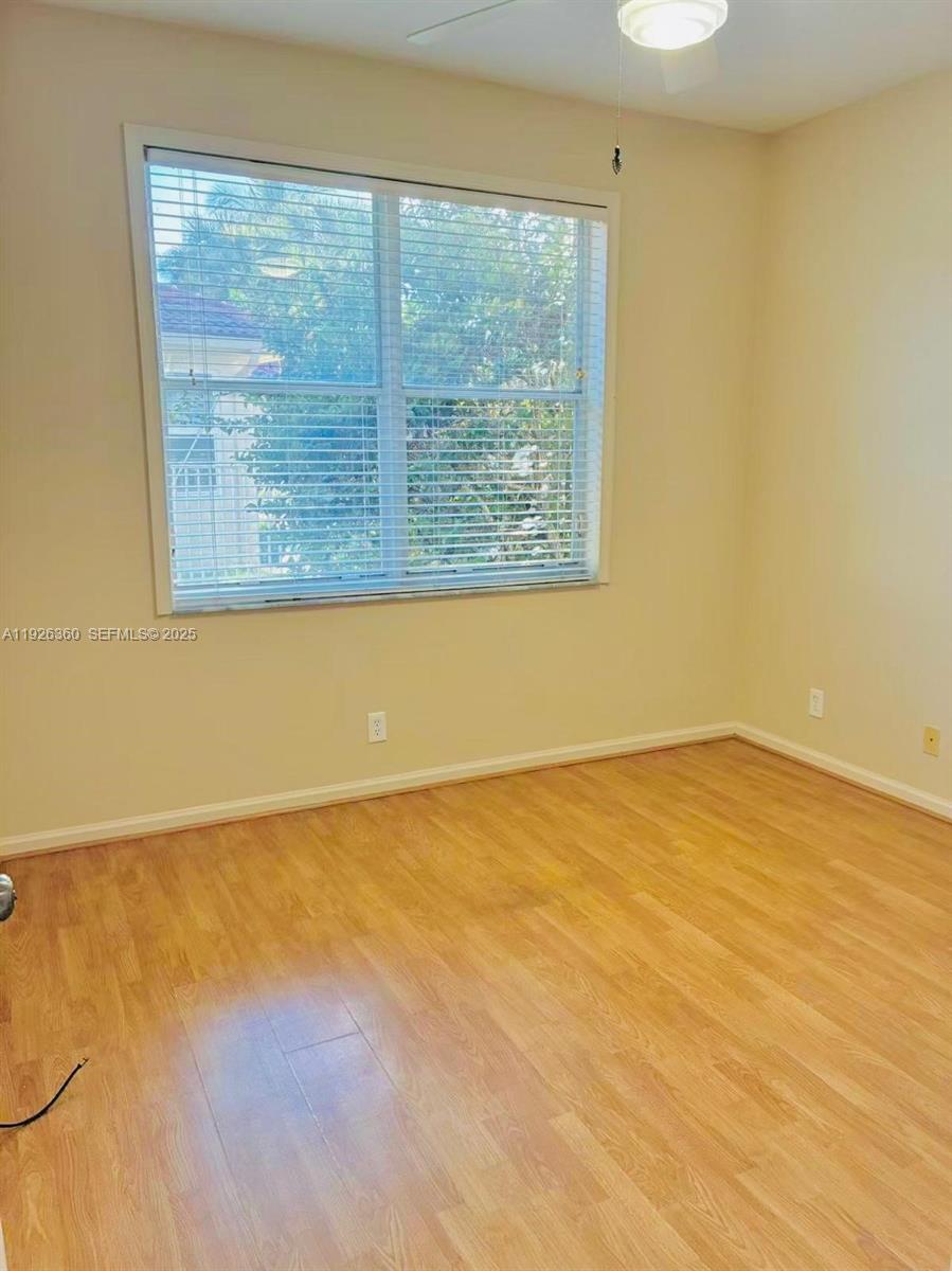 COUNTRY GLEN - Residential Lease