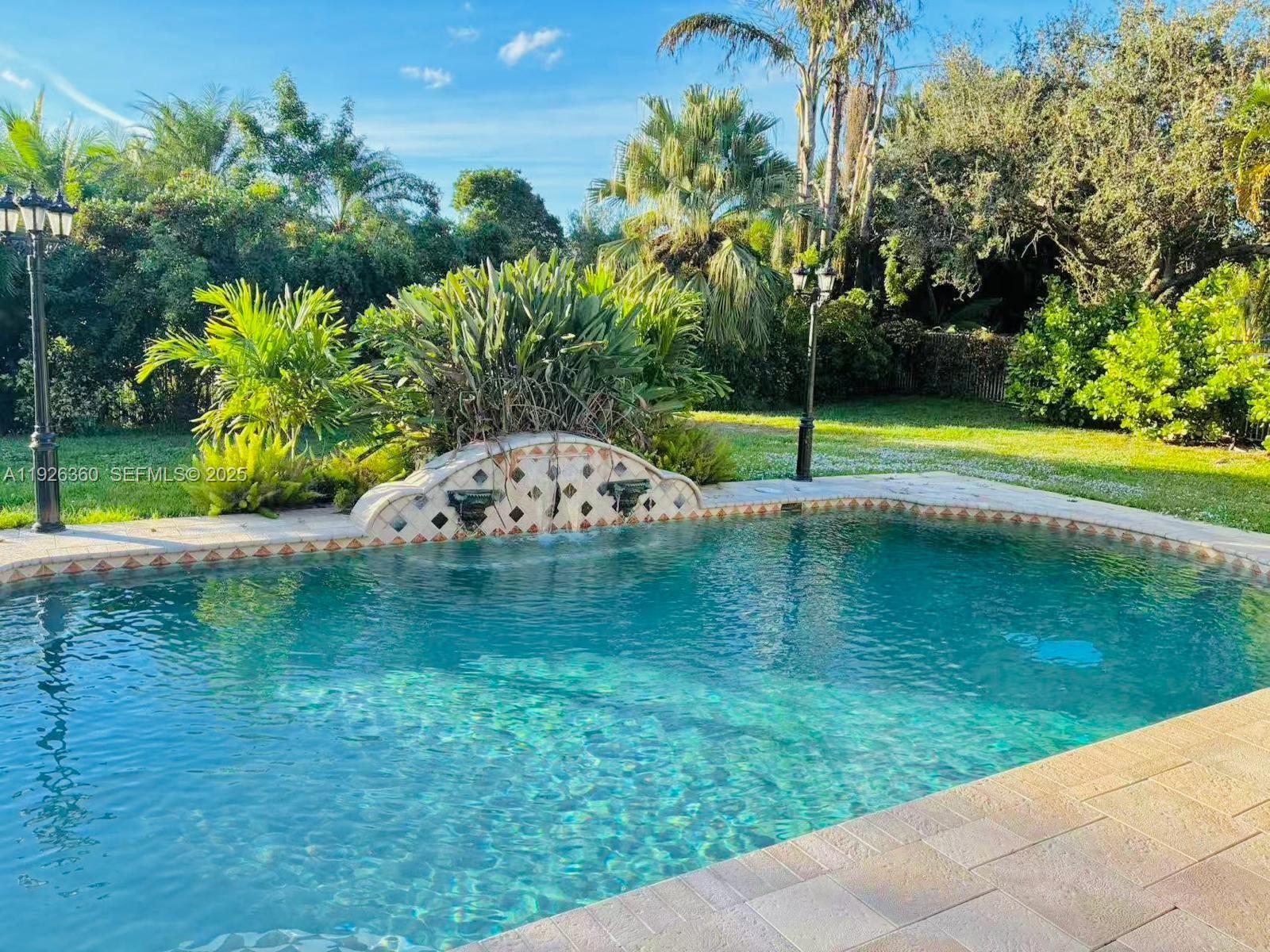 COUNTRY GLEN - Residential Lease