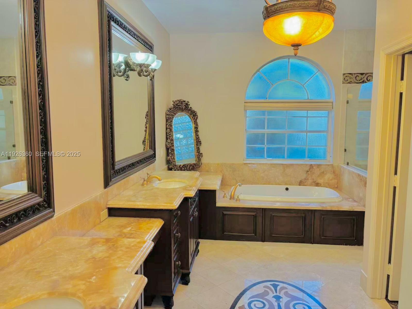 COUNTRY GLEN - Residential Lease