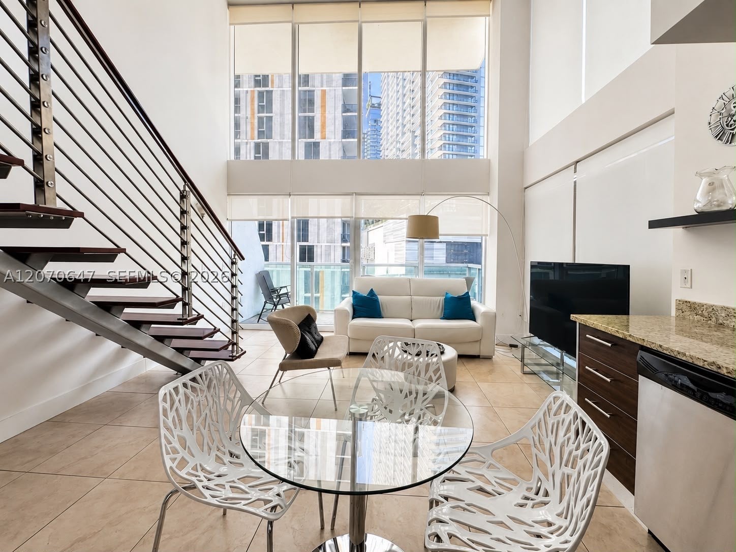 41 SE 5th St 516