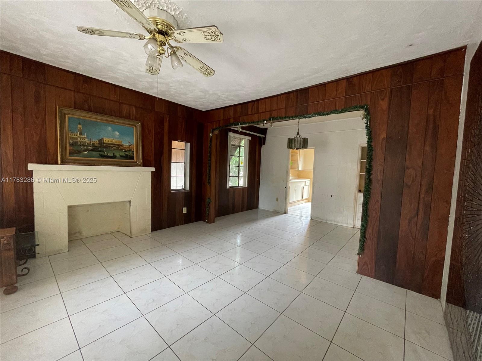 937 NW 46th St
