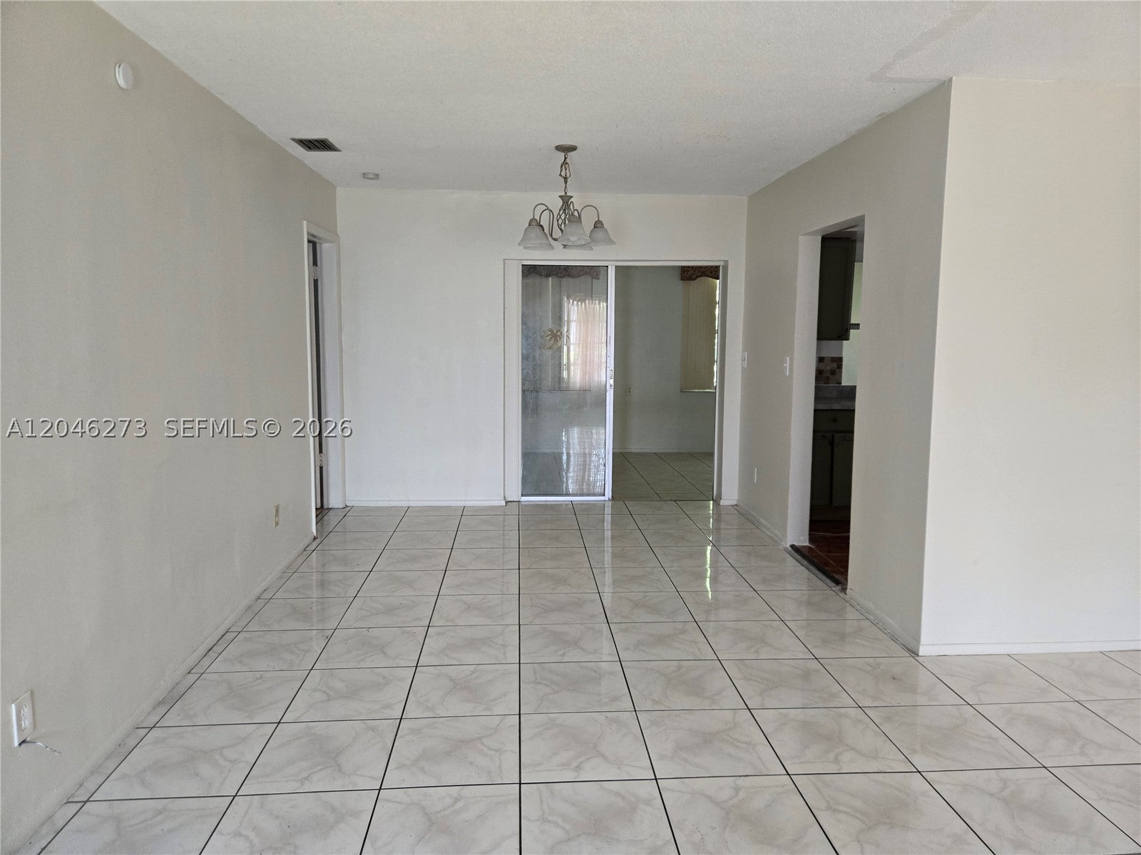 4205 NW 52nd Ave, Lauderdale Lakes FL 33319