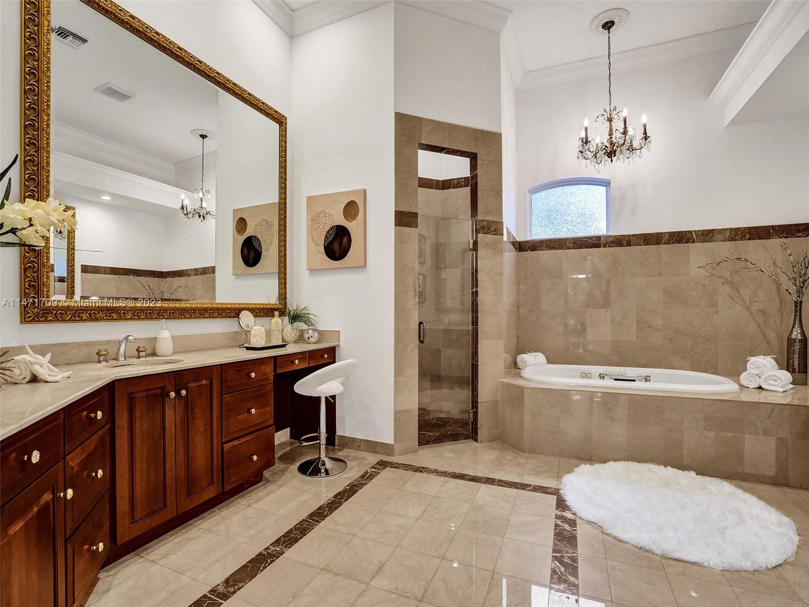 WINDMILL LAKE ESTATES - Residential