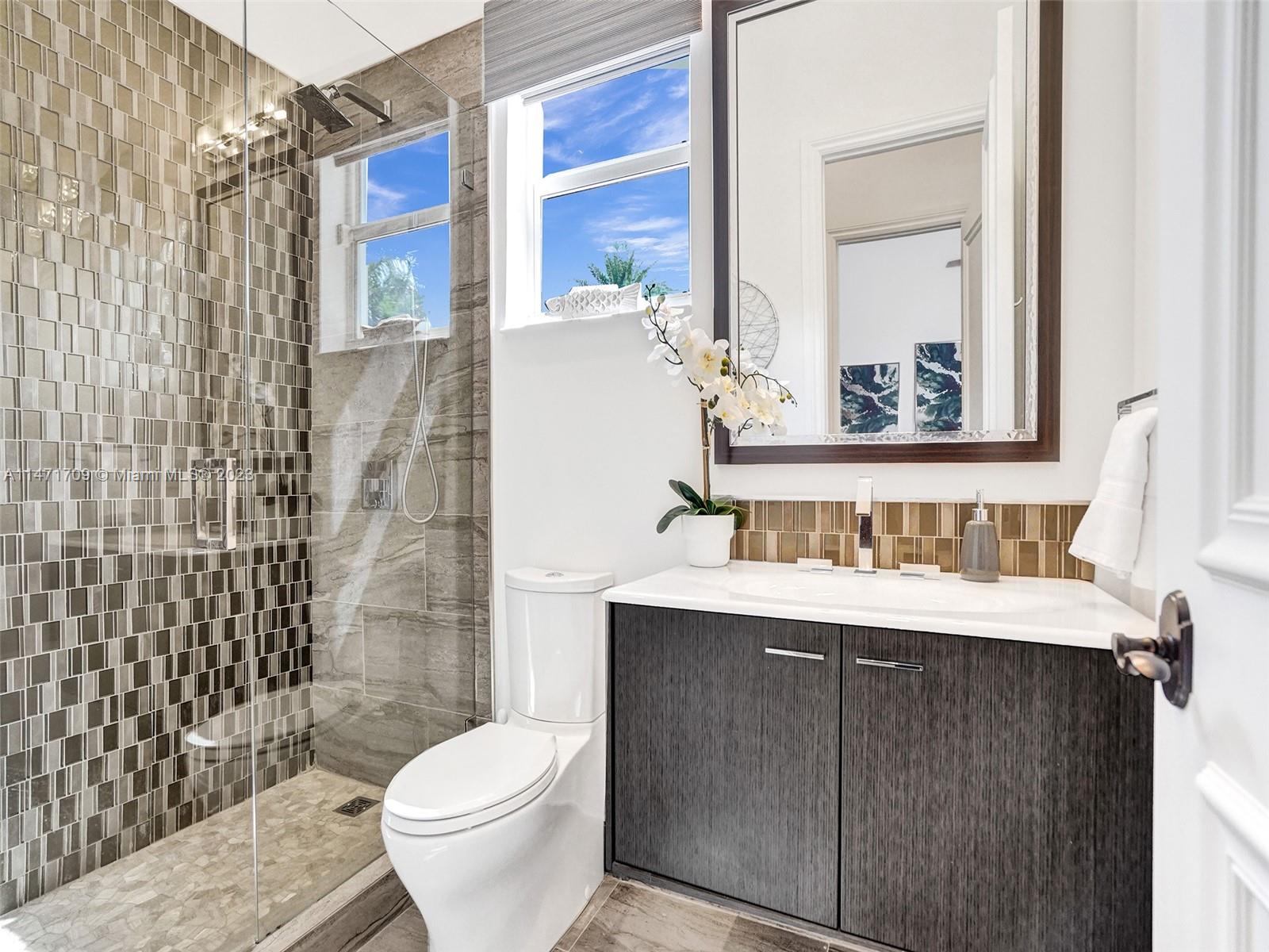 WINDMILL LAKE ESTATES - Residential