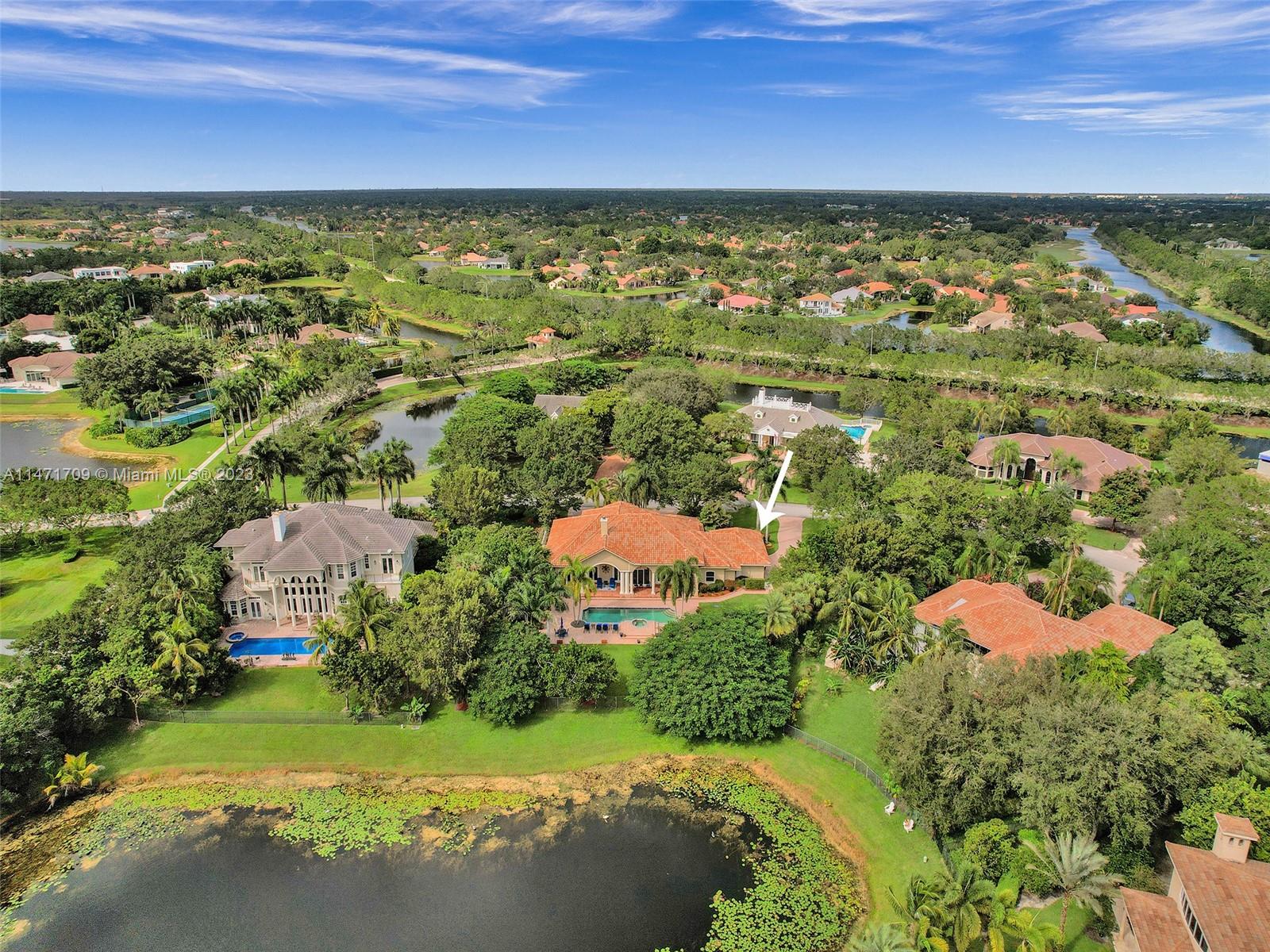 WINDMILL LAKE ESTATES - Residential