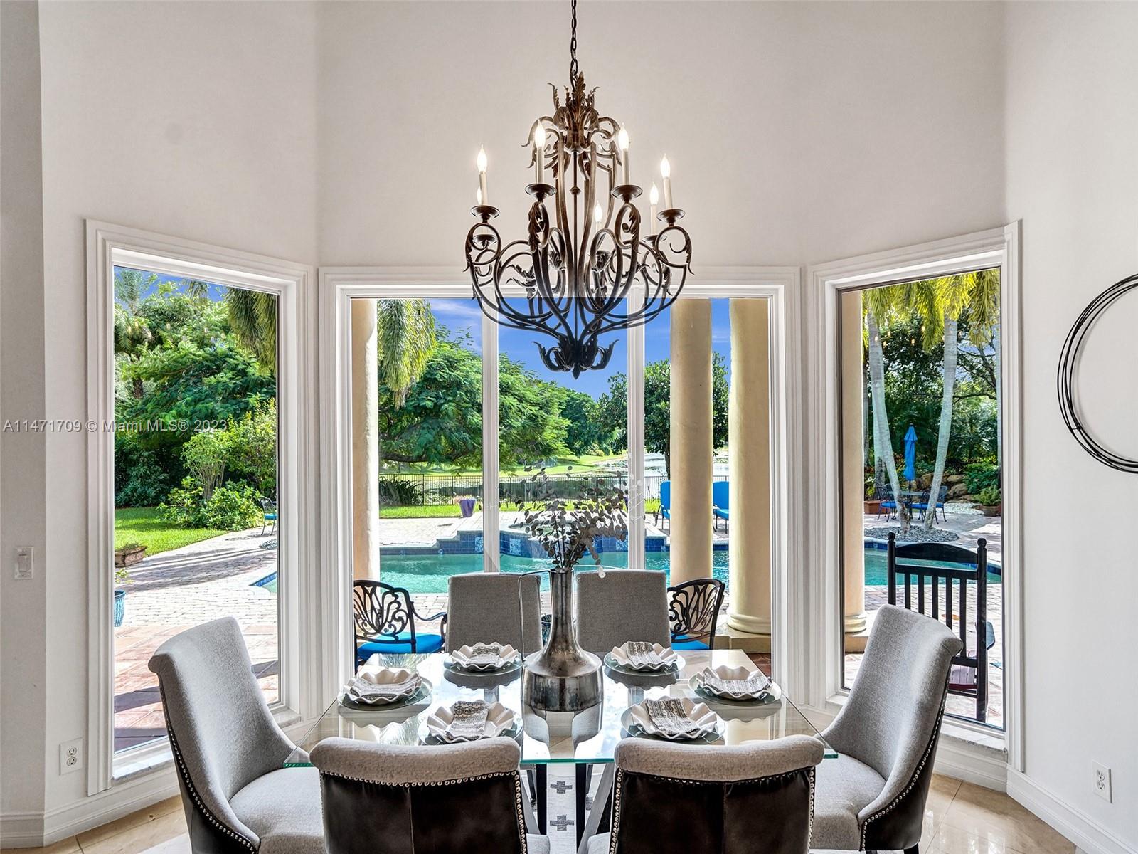 WINDMILL LAKE ESTATES - Residential