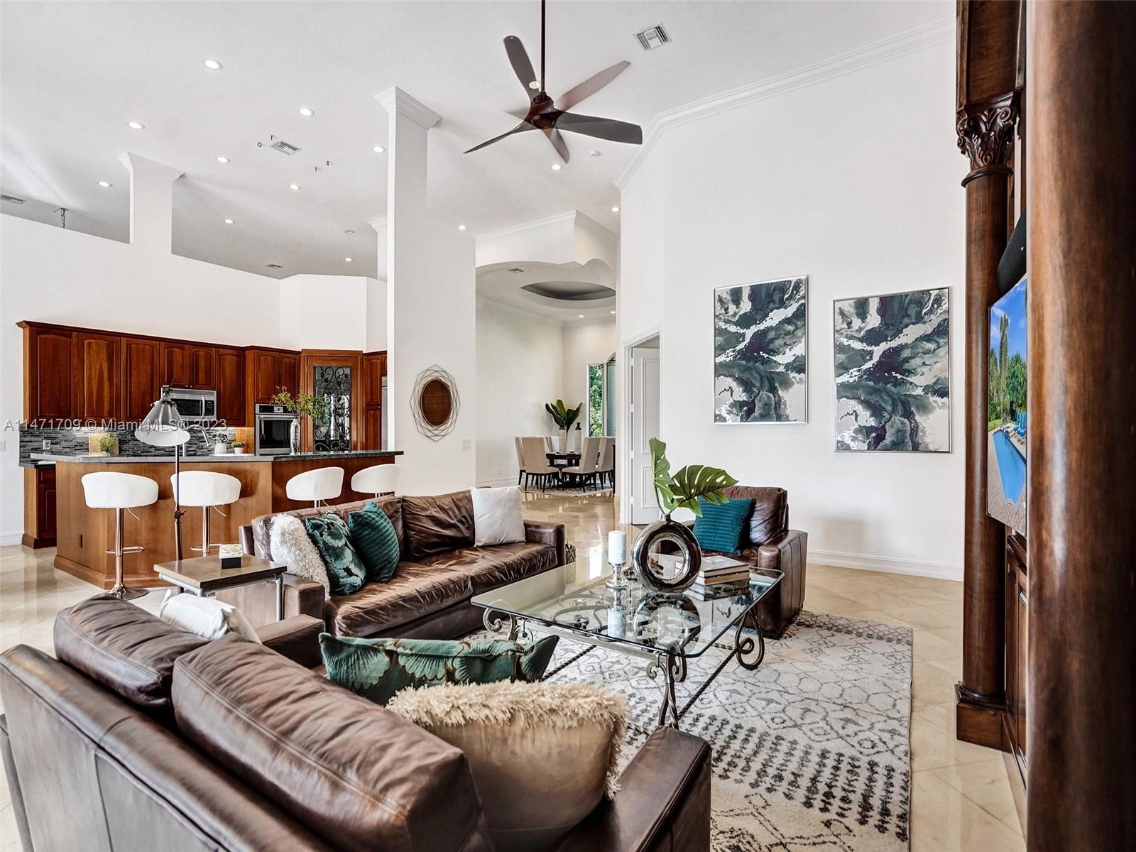 WINDMILL LAKE ESTATES - Residential