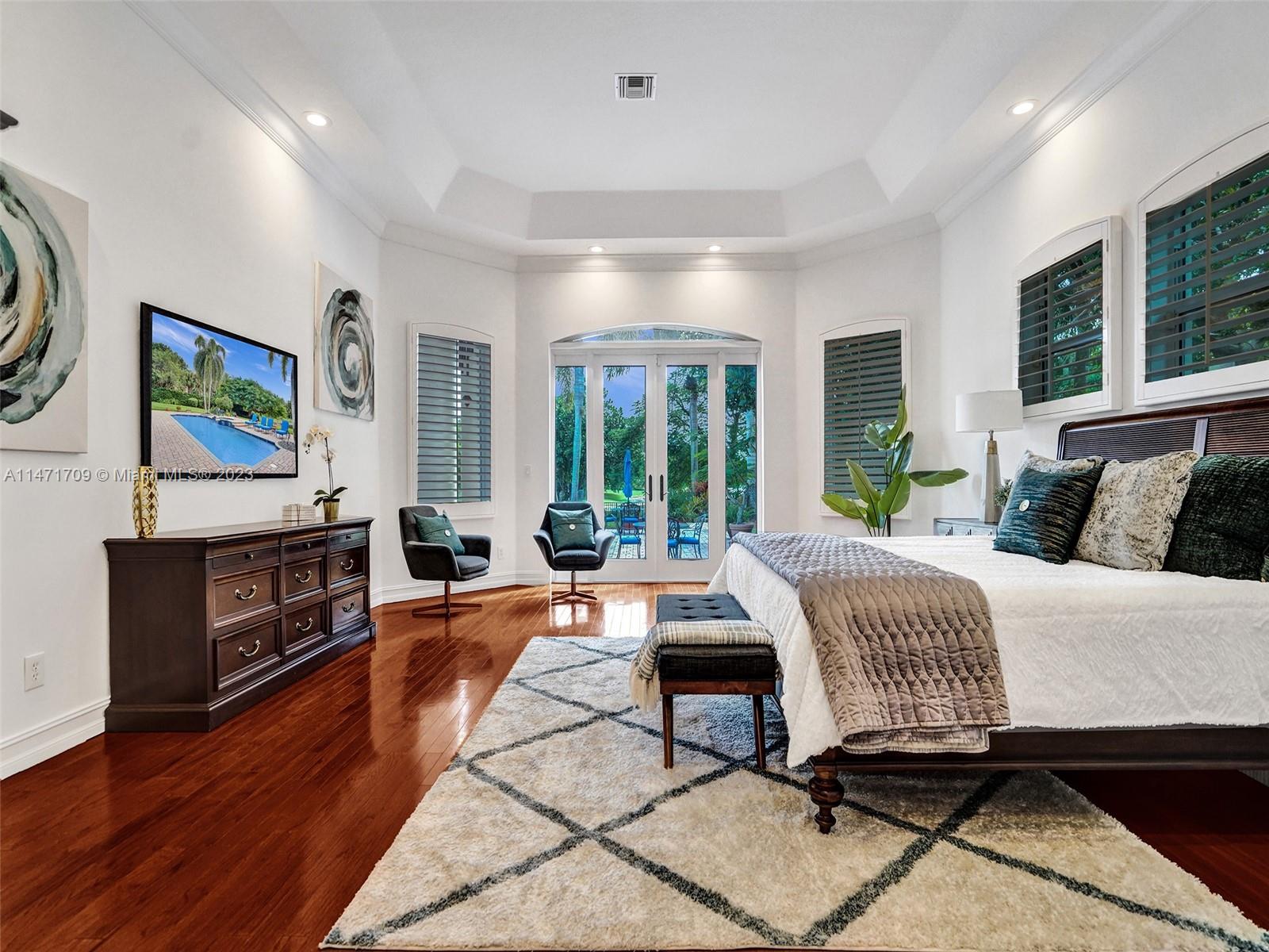 WINDMILL LAKE ESTATES - Residential