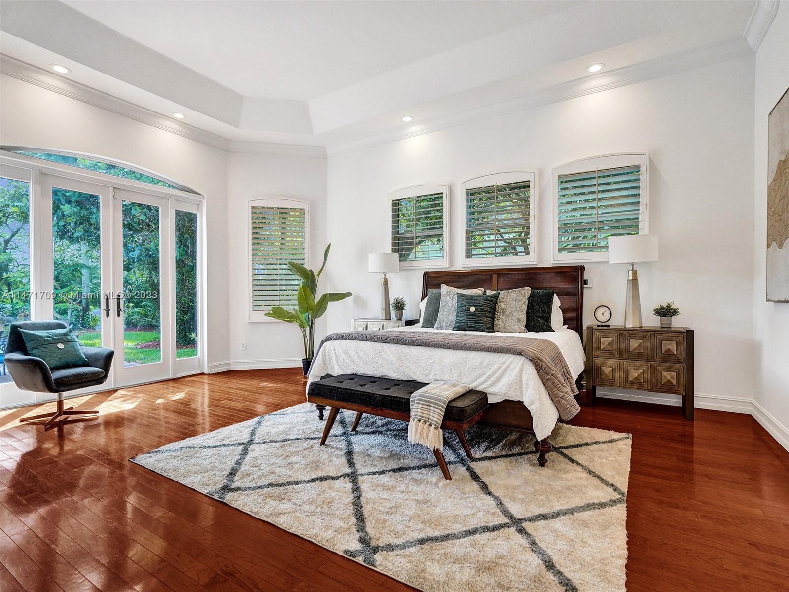 WINDMILL LAKE ESTATES - Residential