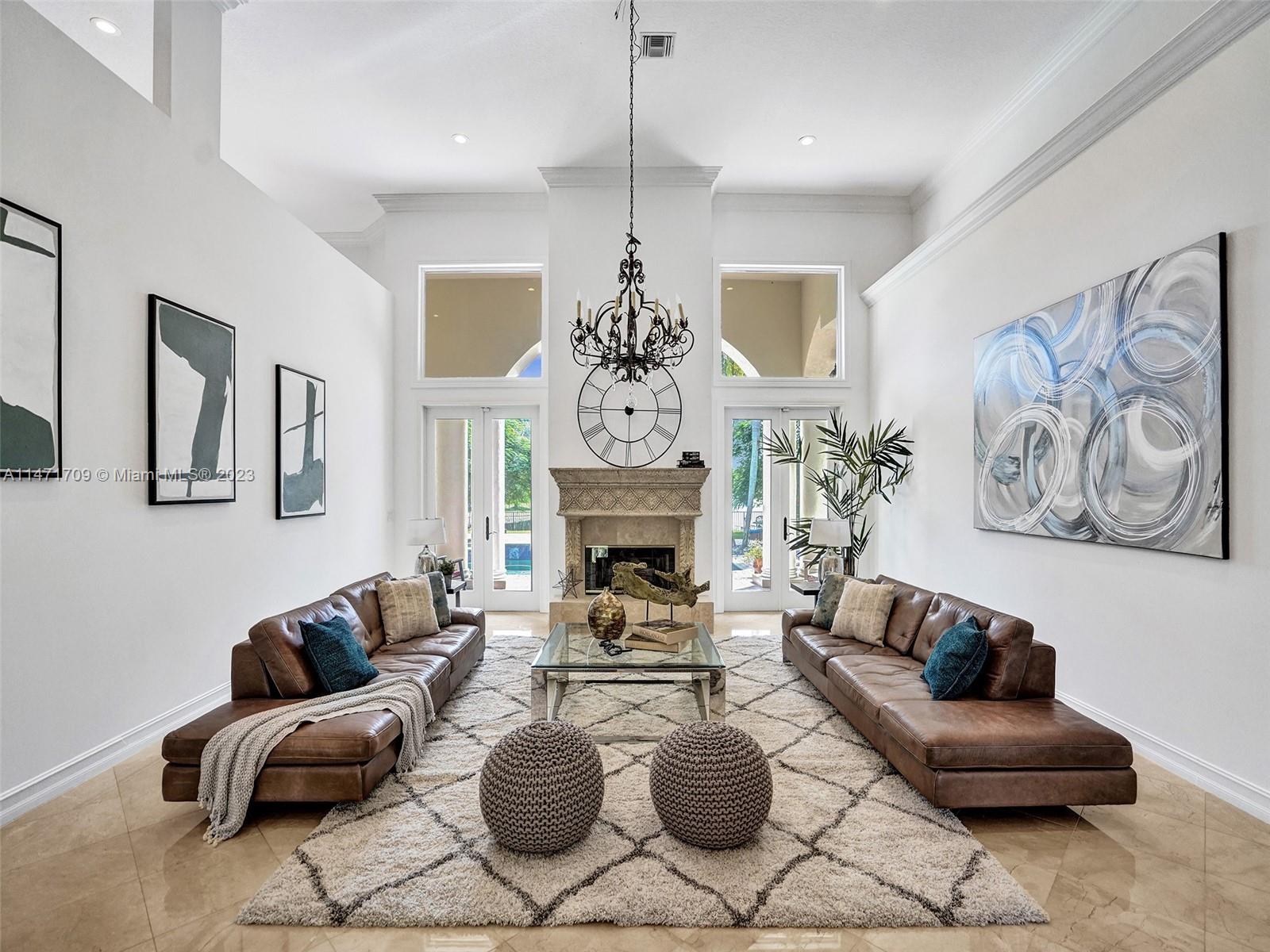 WINDMILL LAKE ESTATES - Residential