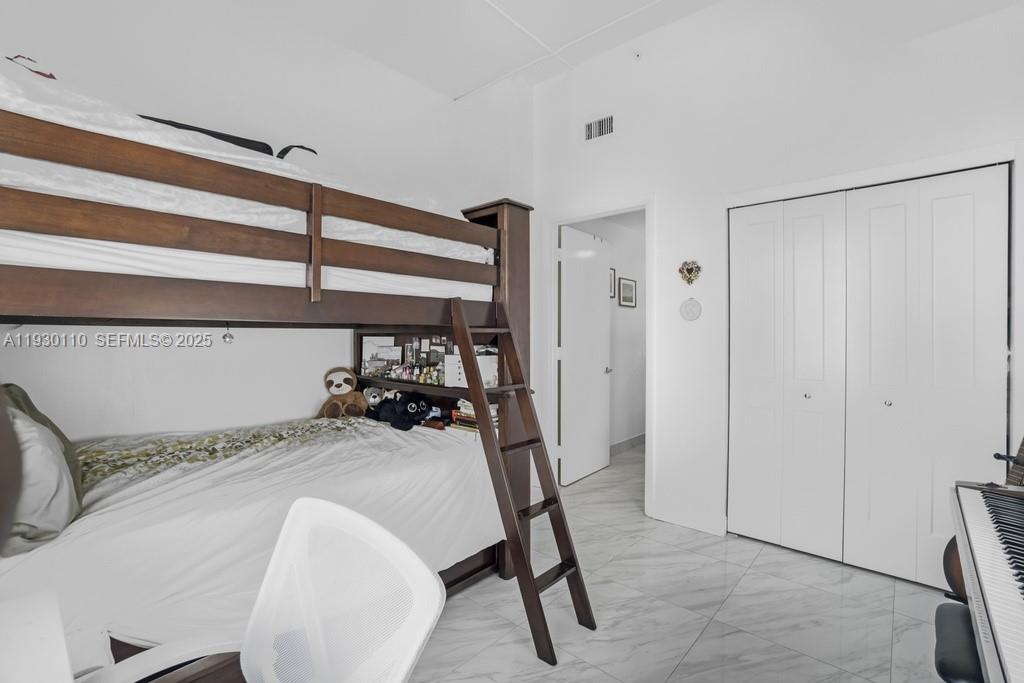 NEO CONDO - Residential