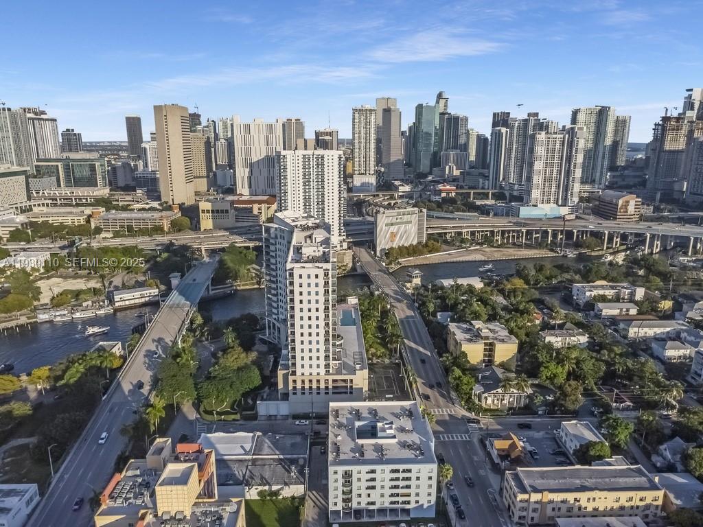 NEO CONDO - Residential