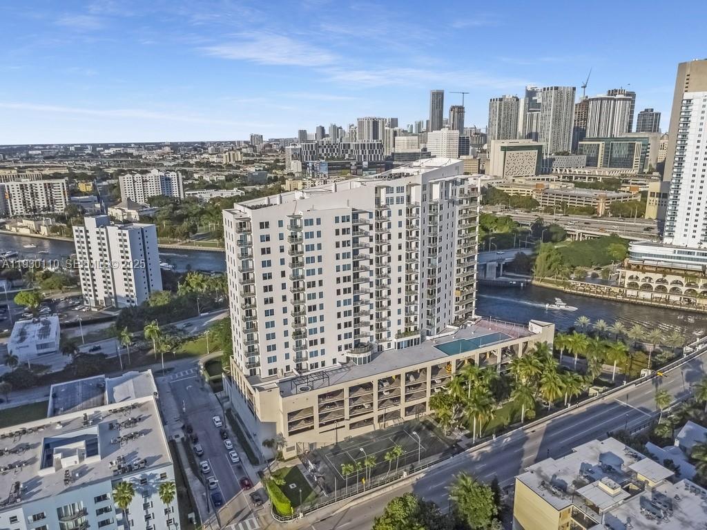 NEO CONDO - Residential