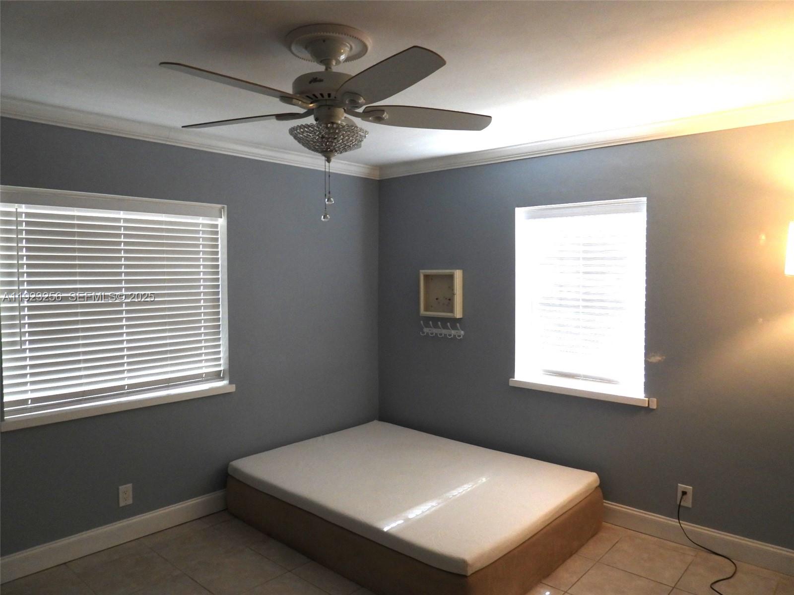 RIVERSIDE ADD AMEN PLAT - Residential