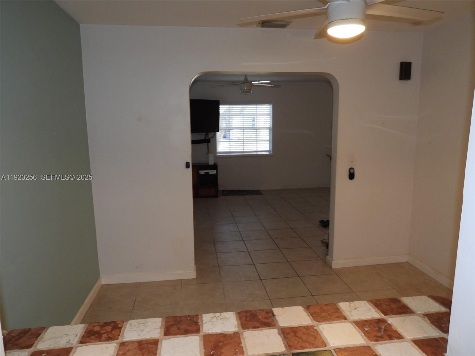 RIVERSIDE ADD AMEN PLAT - Residential