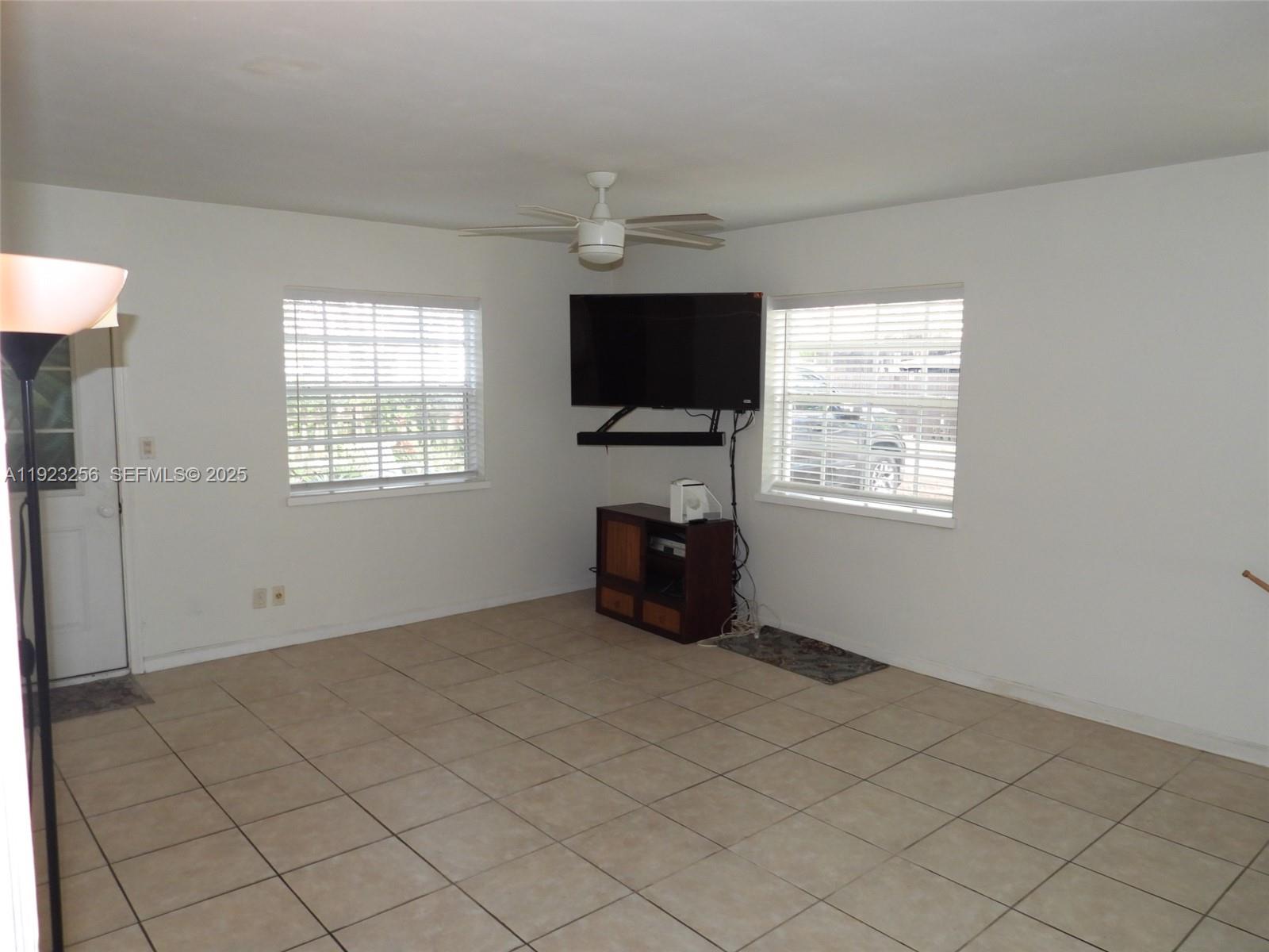 RIVERSIDE ADD AMEN PLAT - Residential