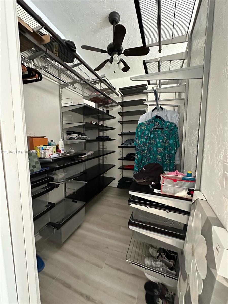 REM FOSTER & SANCHEZ TRAC - Residential