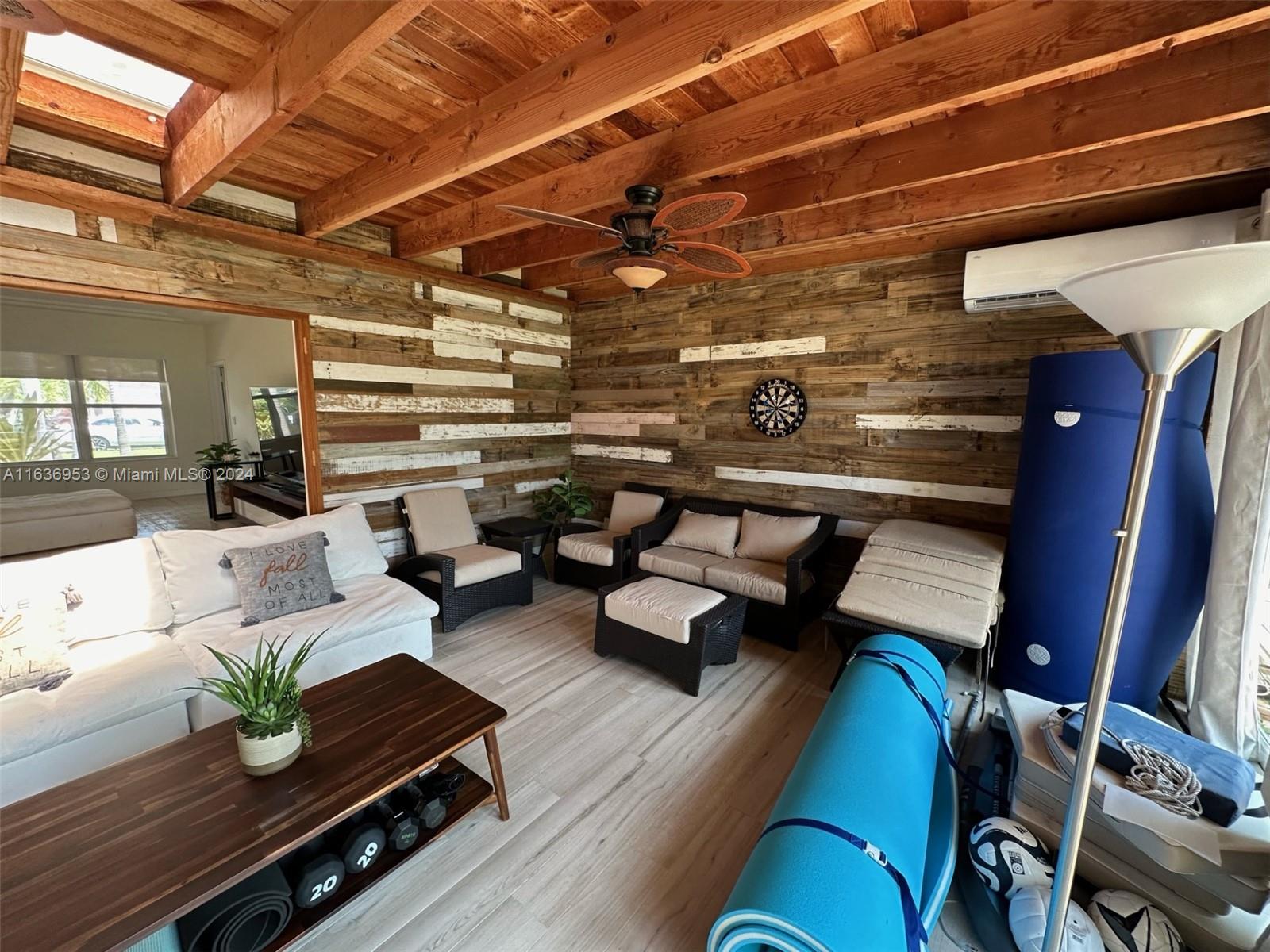 REM FOSTER & SANCHEZ TRAC - Residential