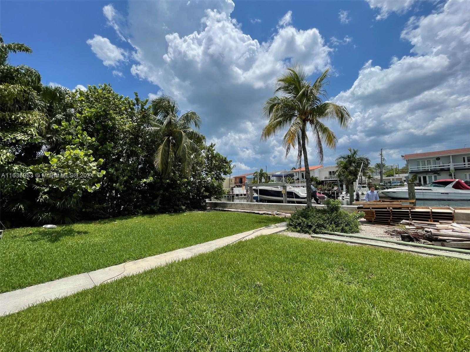 REM FOSTER & SANCHEZ TRAC - Residential