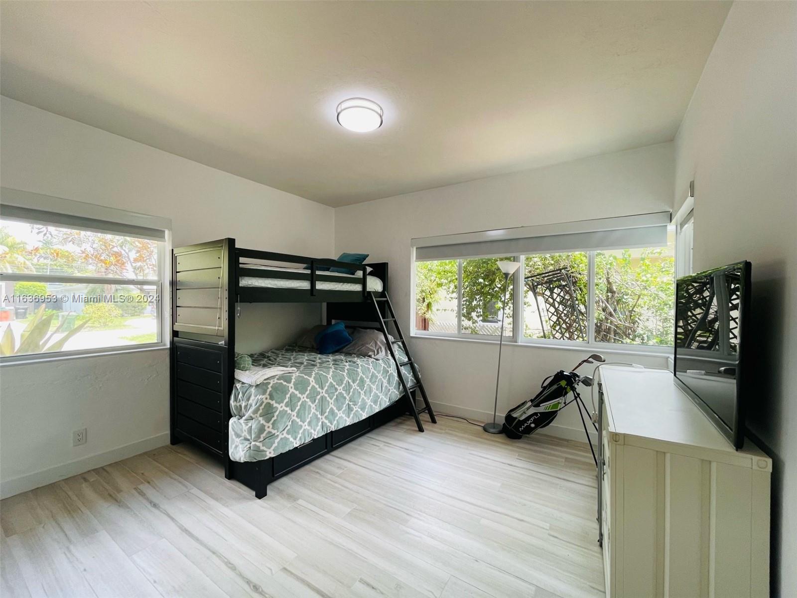 REM FOSTER & SANCHEZ TRAC - Residential