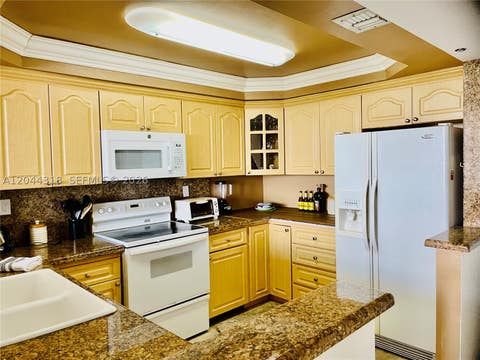 Tiny photo for 2555 Collins Ave #2006, Miami Beach, FL 33140 (MLS # A12044318)
