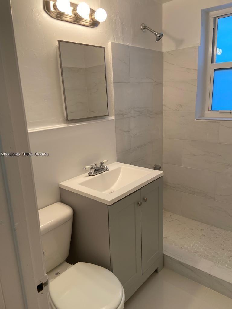 ISLE OF NORMANDY MIAMI VI - Residential Lease