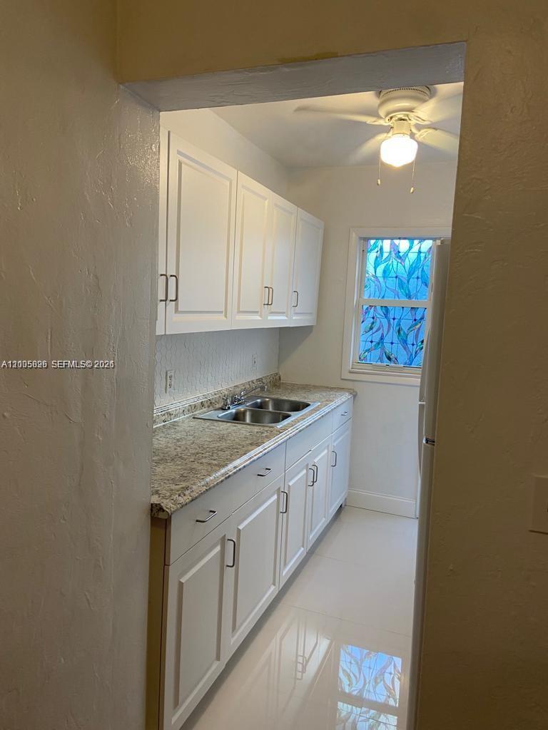 ISLE OF NORMANDY MIAMI VI - Residential Lease