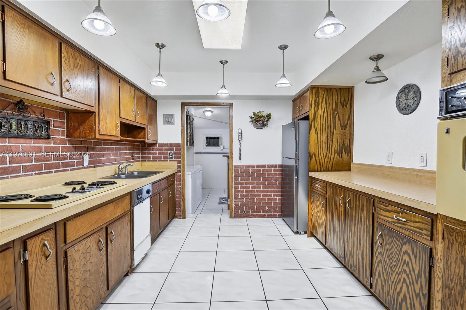 PLANTATION GARDENS SEC 4A - Residential