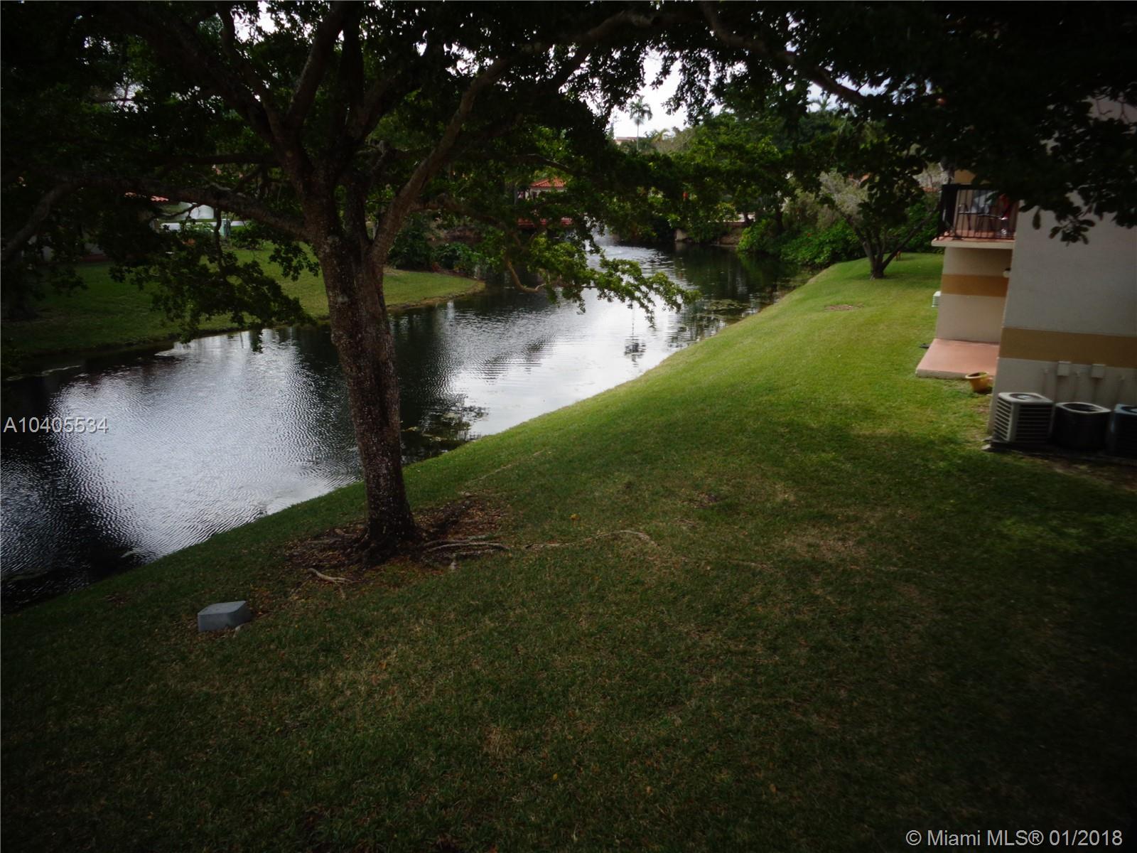 VILLAS DE VENEZIA - Residential Lease