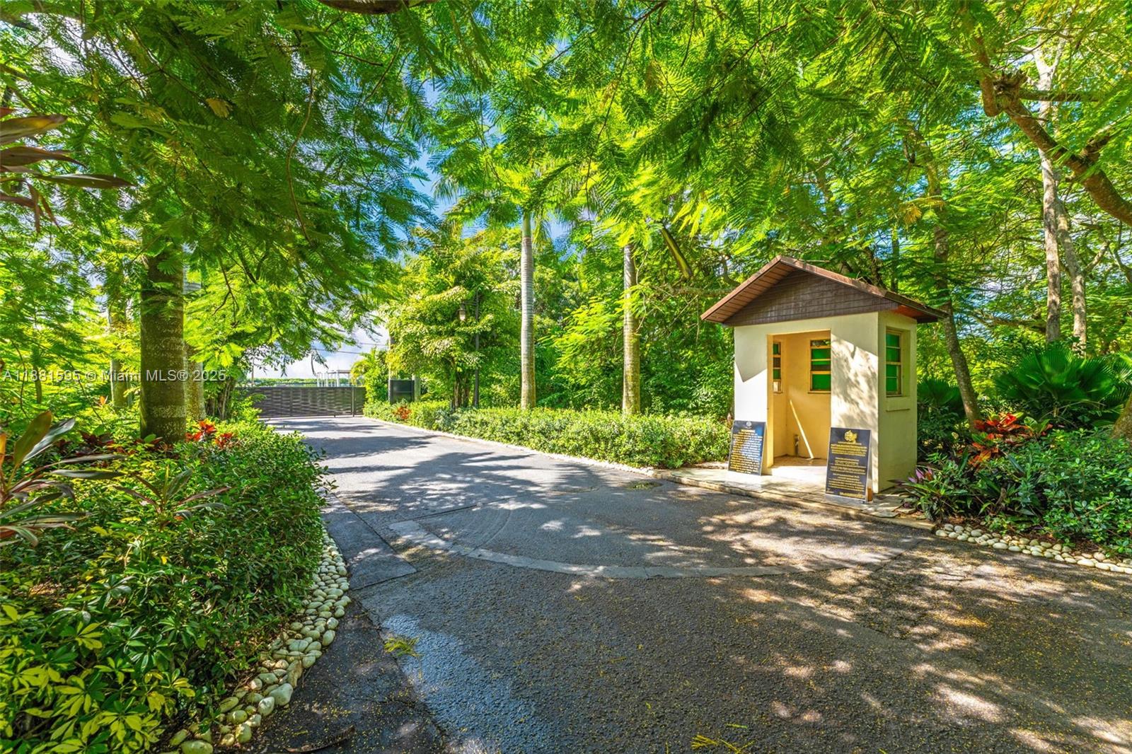 FOR RENT 18K NEG A MONTH - Land