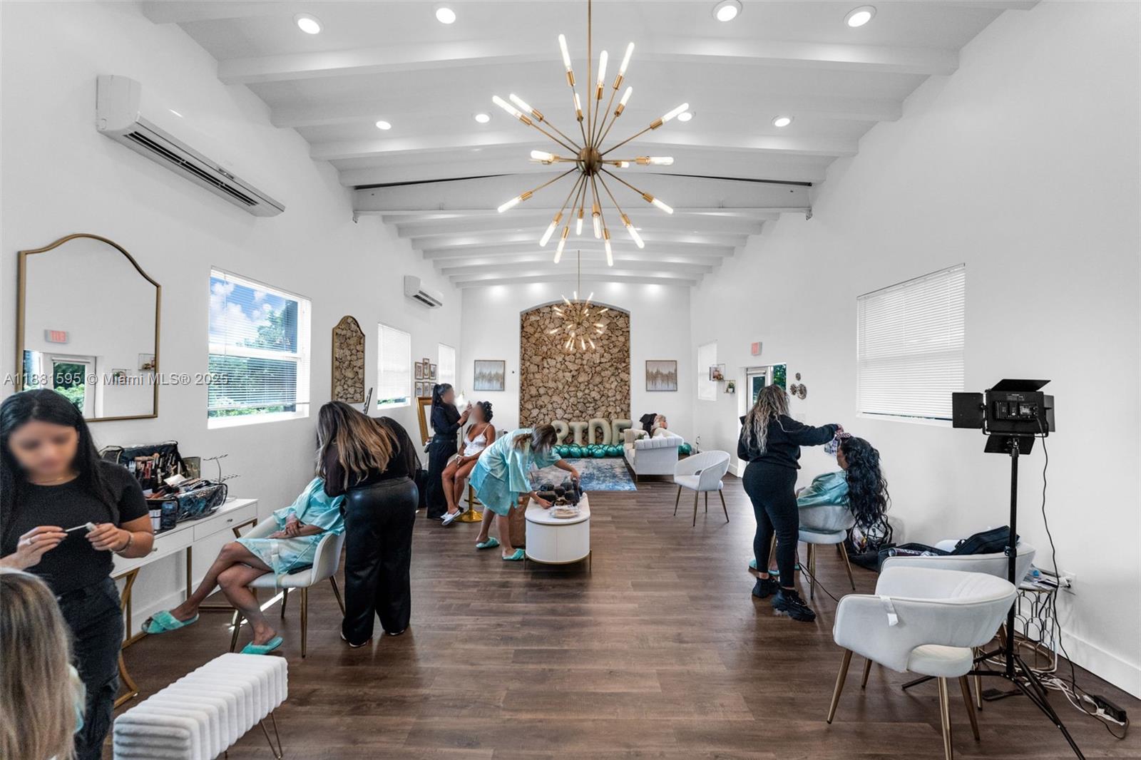 FOR RENT 18K NEG A MONTH - Land