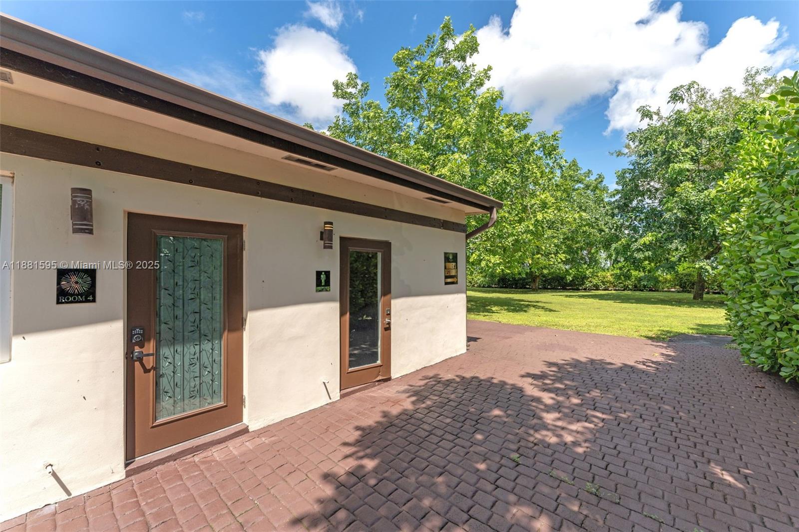 FOR RENT 18K NEG A MONTH - Land